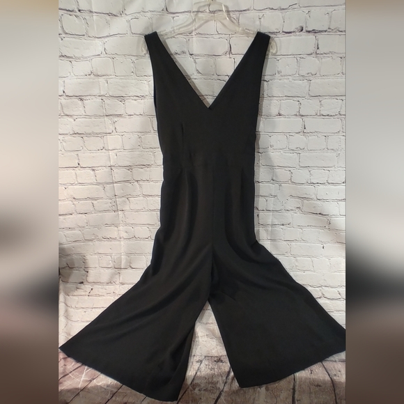 Frank & Oak Flowy Wide Leg Black V Neck Jumpsuit M - Picture 1 of 12